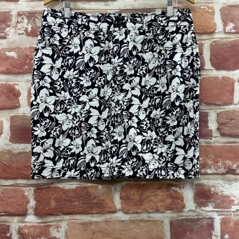 Ralph Lauren Chaps Skirt Women's 12 Black White Floral Tropical Floral Casual